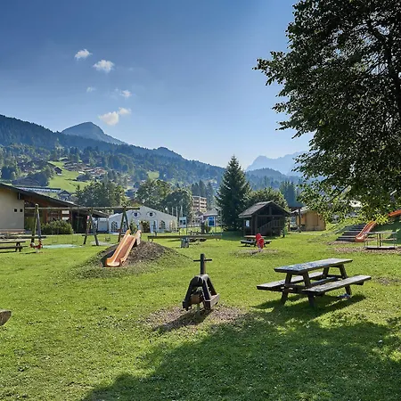 Hotel The Glacier 4*